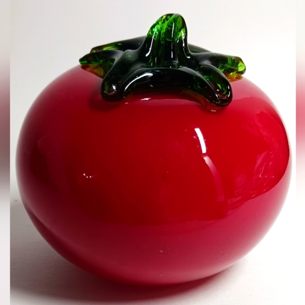 Red Tomato w/ Green Stem Art Glass Blown Paperweight 3.25" Diameter